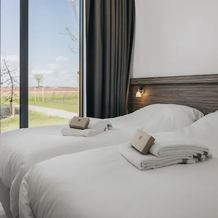 Luxury With Two Bathrooms, On Markermeer Holiday home *