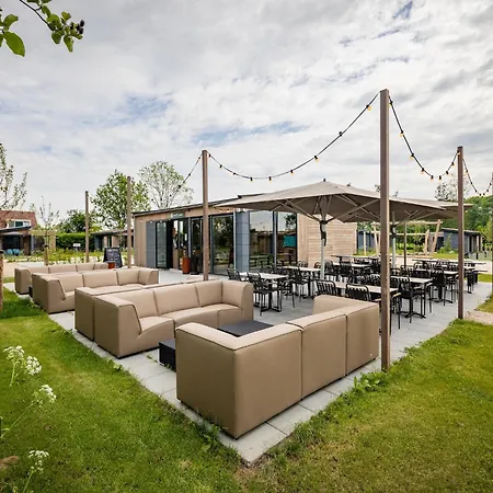 Сasa de vacaciones Luxury With Two Bathrooms, On Markermeer Wijdenes