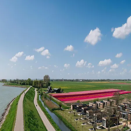 Luxury With Two Bathrooms, On Markermeer Holiday home